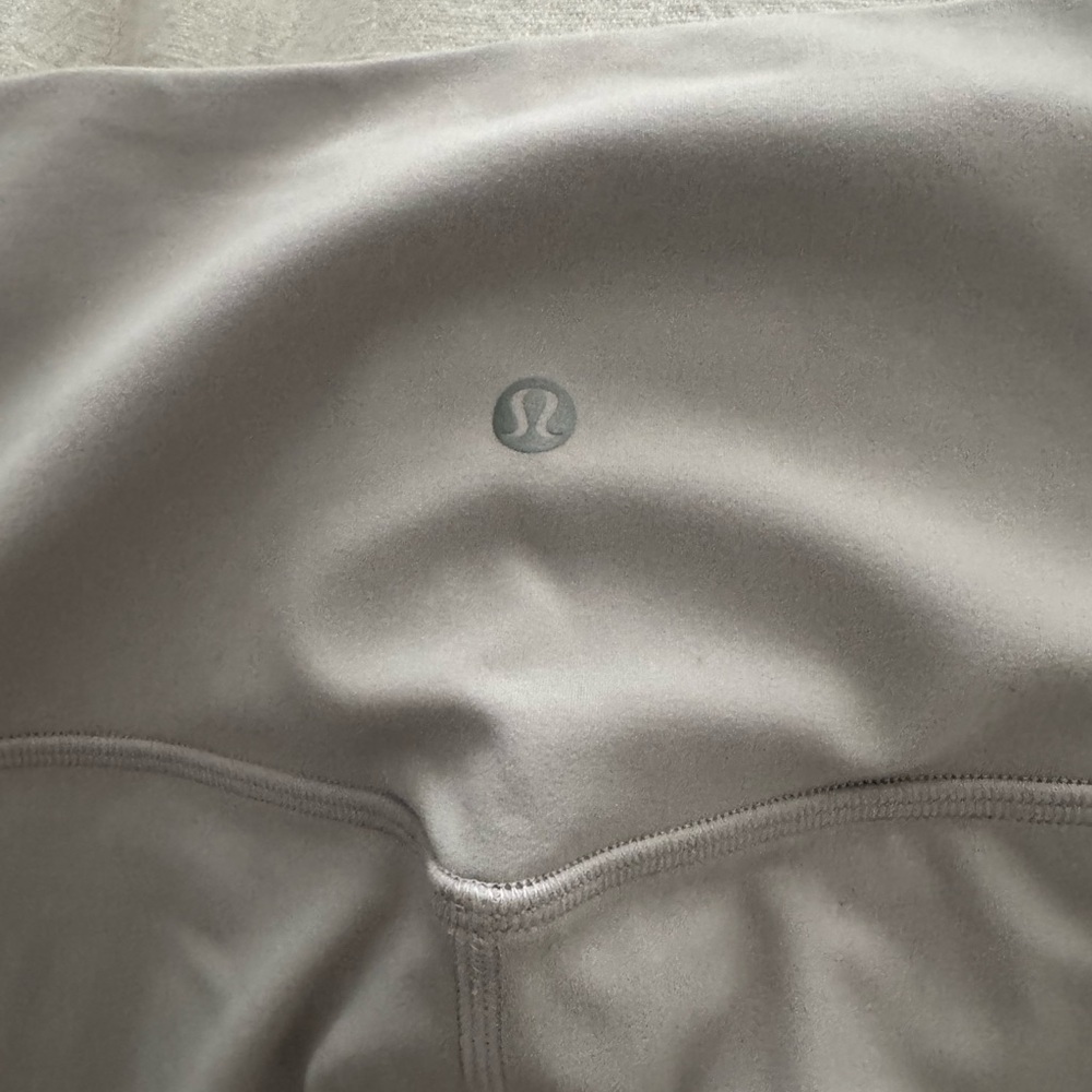 Lululemon align size 4 - Picture 3 of 3